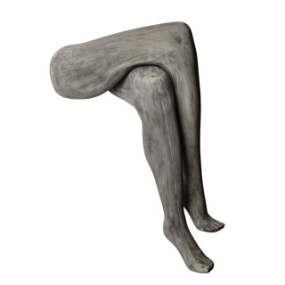 Orthopädische Beine einer Frau zur Darstellung von Bandagen oder Schienen, raw finish grau