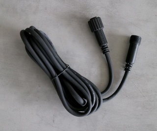 LED extension cable  - Material: extension cable made of rubber for fairy lights - Color: black - Size: 300cm