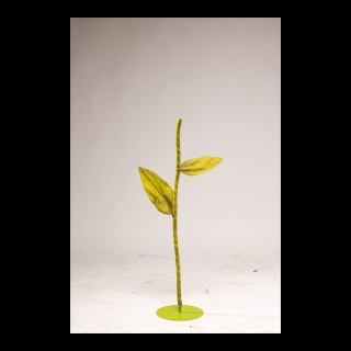 Blumenständer 2-teilig, aus Kunststoff, biegsam     Groesse: 120cm, Metallfuß: Ø 25cm    Farbe: grün