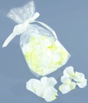 Rose petals 120pcs./bag - Material: artificial silk - Color: white - Size: Ø 6cm